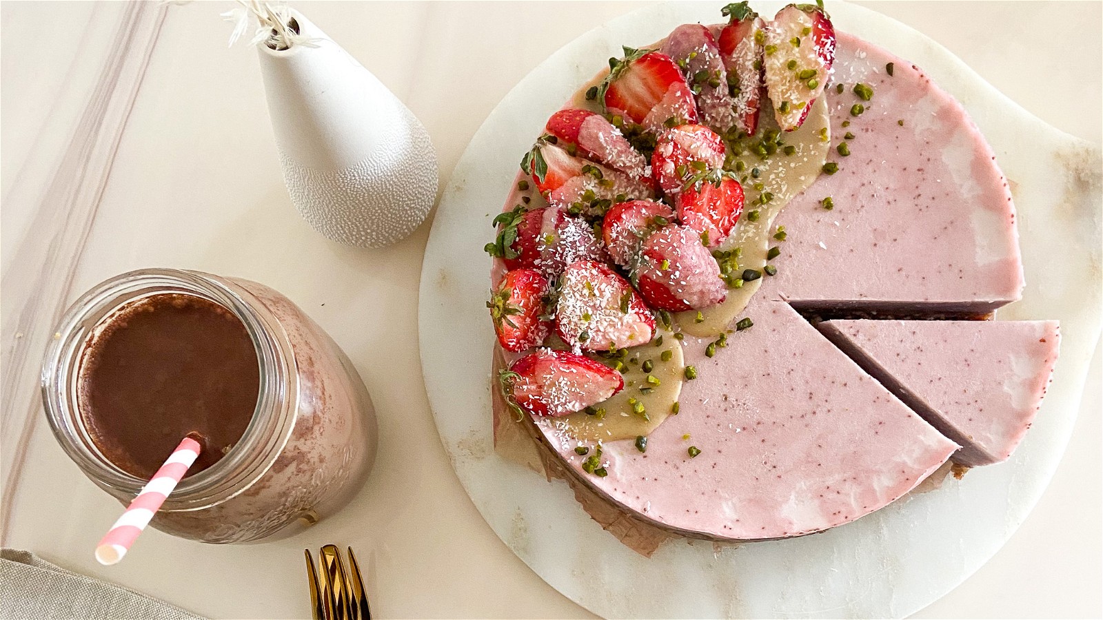 Image of Raw Strawberry Cheesecake
