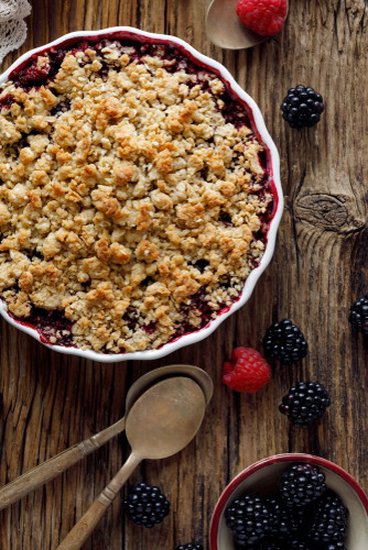 Lakanto Berry Crumble 