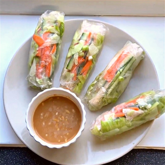 Image of Rice Paper Rolls With Peanut & Maple Syrup Sauce