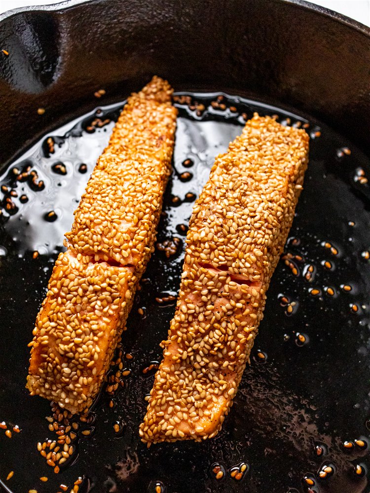 Image of Place salmon on hot skillet and sear for 10 seconds...