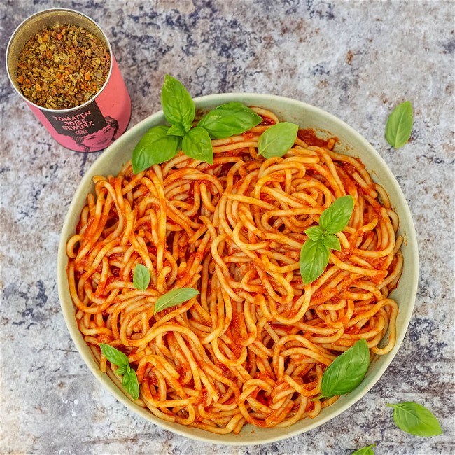 Image of Spaghetti with Quick Tomato Sauce