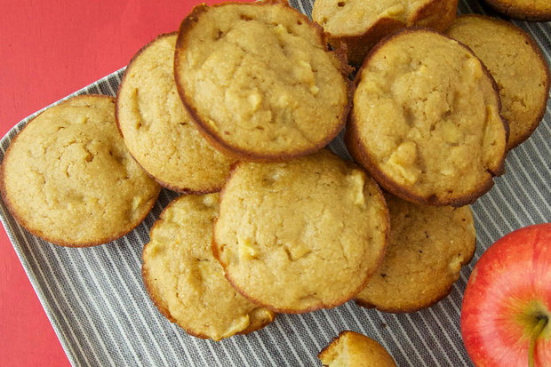 Muffins-Apple Applesauce