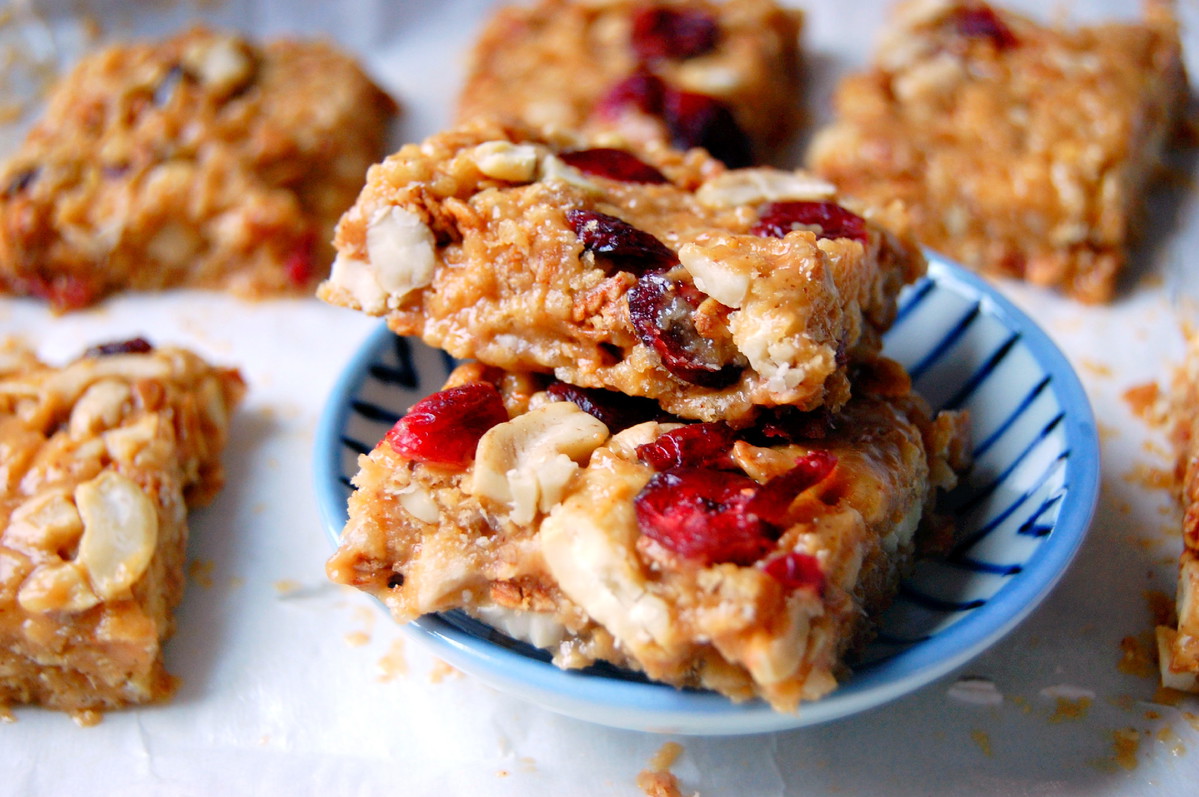 Cranberry, Cashews and Coconut Granola