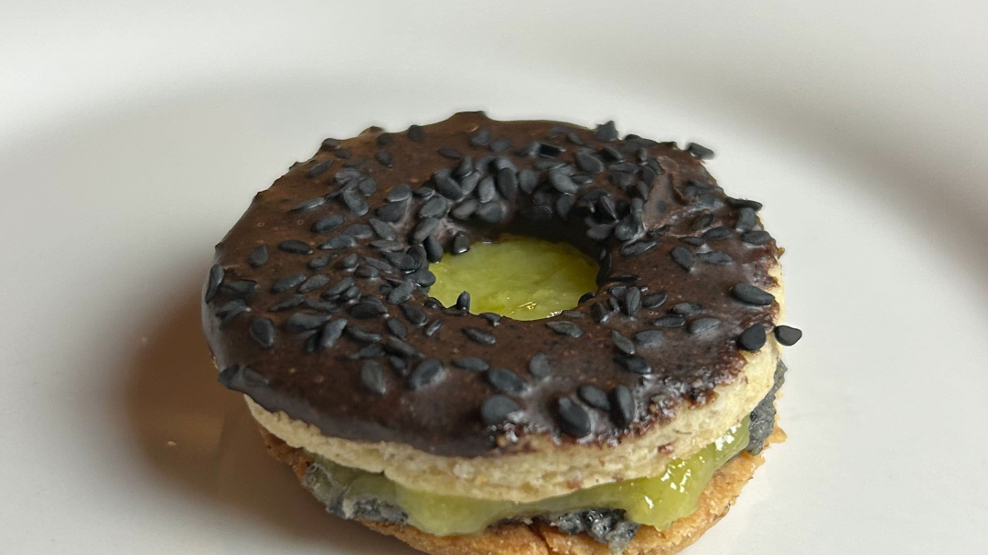 Image of Black Sesame Butter & Mango Linzer Cookies (Vegan)