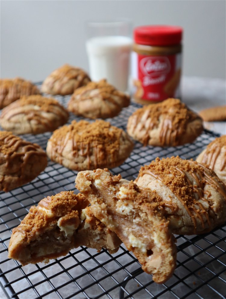 Image of Once the cookies are ready, drizzle the cookie will the...