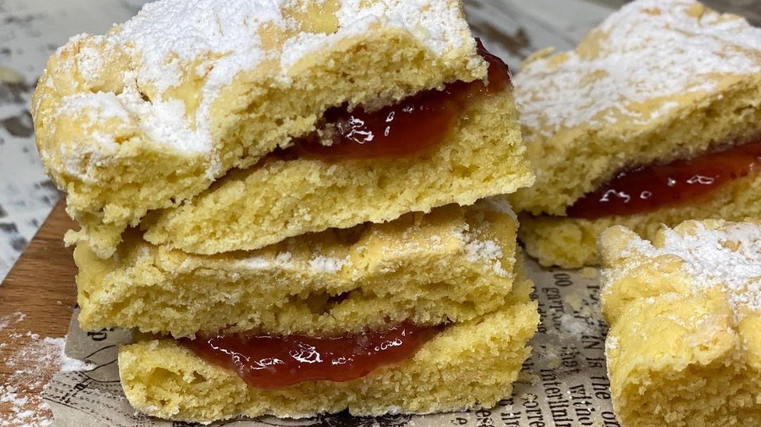 Image of Biscottone marmellata