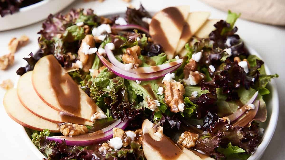 Image of Salad - Apple Walnut Salad with Balsamic Vinaigrette