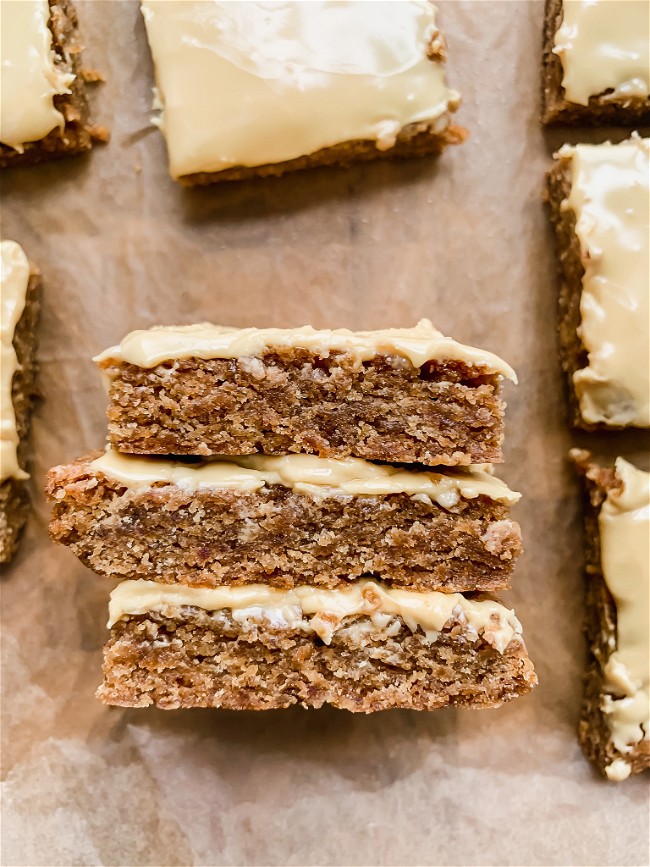 Image of Chewy Maple Frosted Blondies