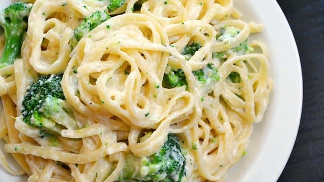 Image of Broccoli Alfredo
