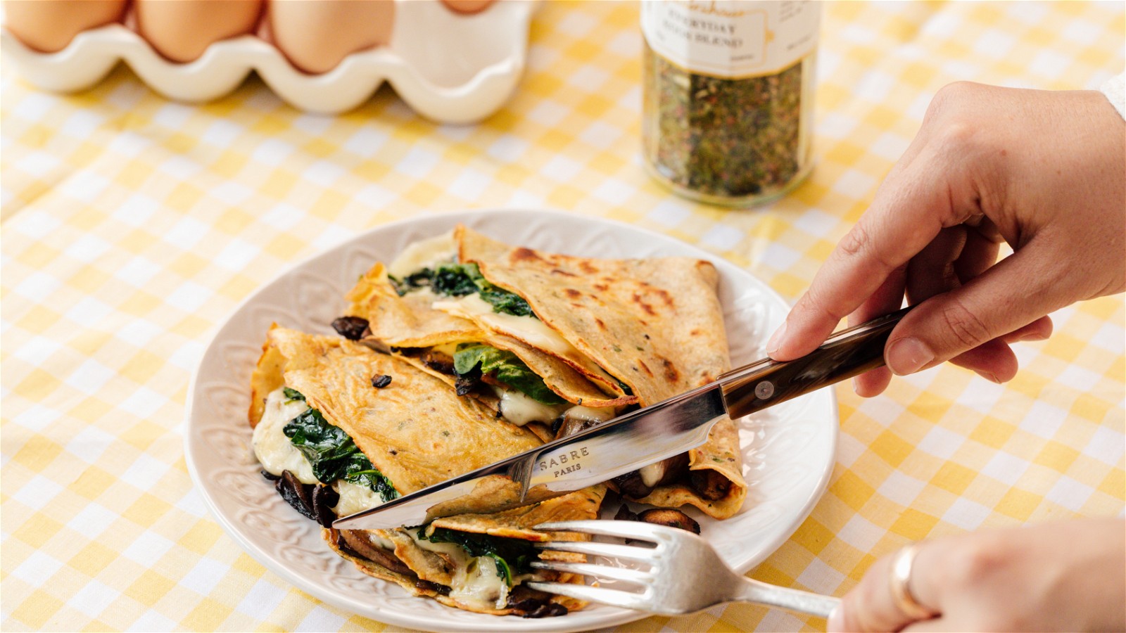 Image of Savoury Crepes with Mushrooms and Cheese
