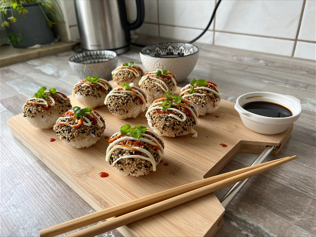 Image of Sushi Balls mit Lachs