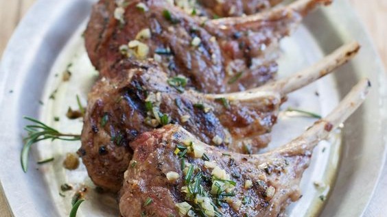 Image of Grilled Lamb Chops with Garlic and Olive Oil