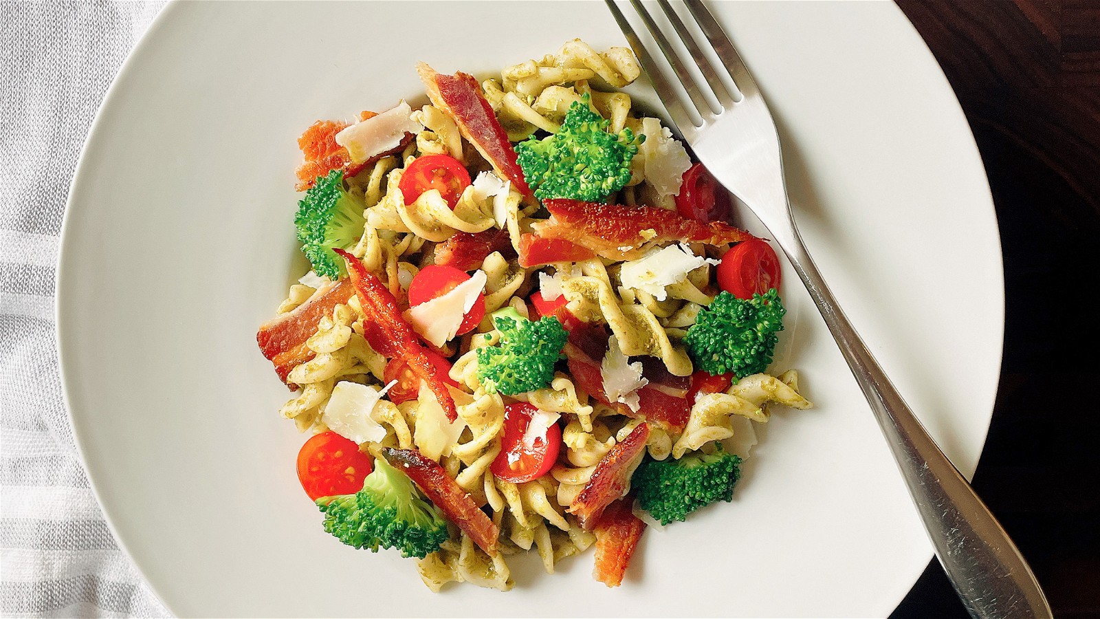 Image of Fusilli Pasta with Bacon, Broccoli and Pesto