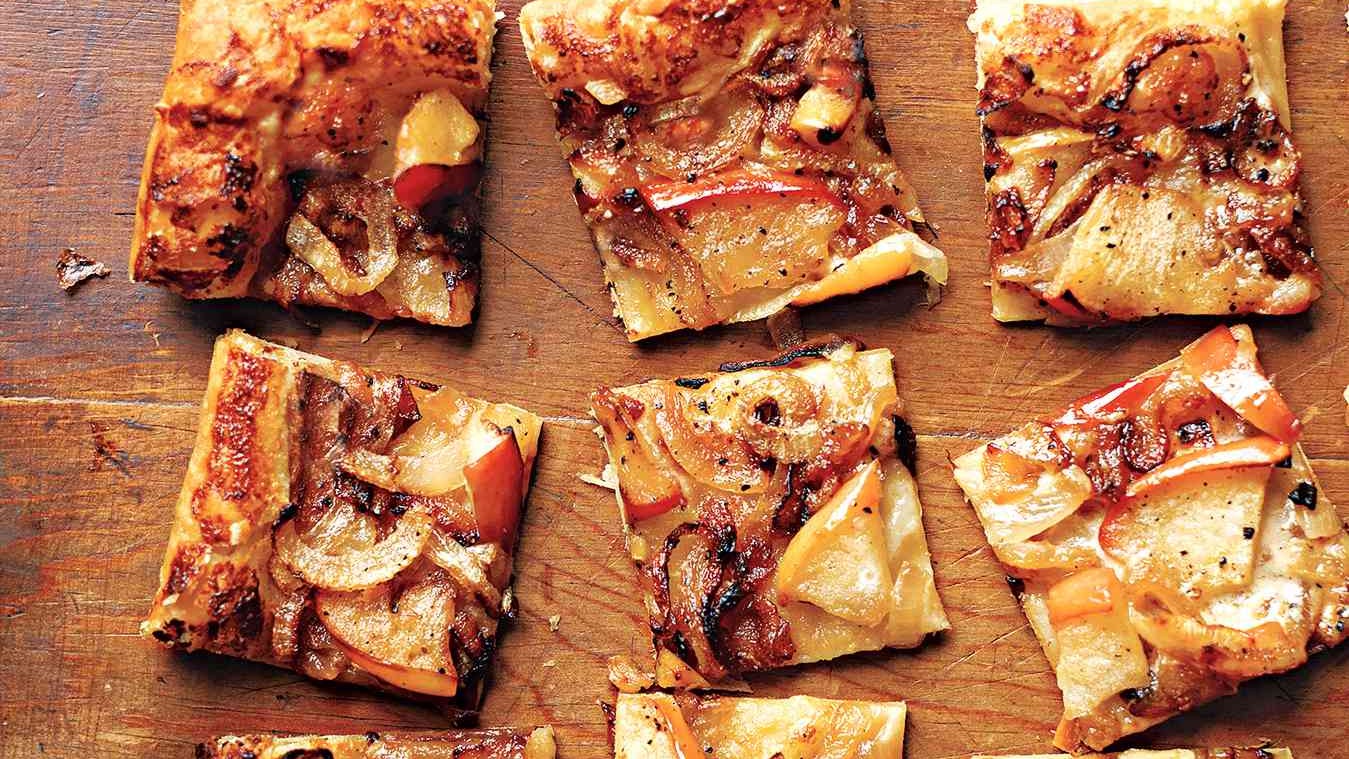 Image of Tartlets with Apples, Caramelized Onions and Pancetta