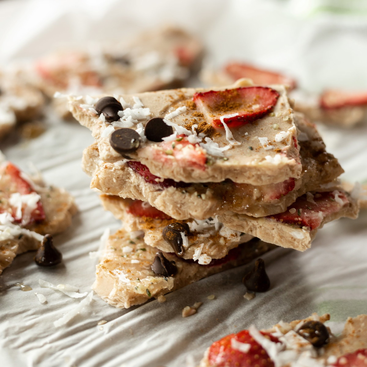 Dairy-free Strawberry Chocolate Protein Yogurt Bark 