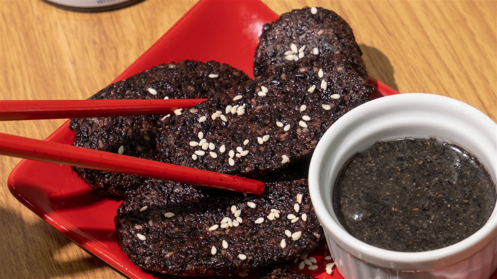 Image of Khaw Pote with Black Sesame