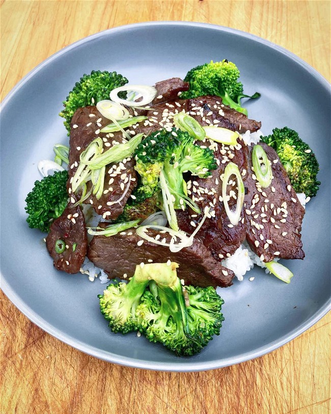 Image of Soy and Ginger Marinated Buffalo Sirloin with Broccoli