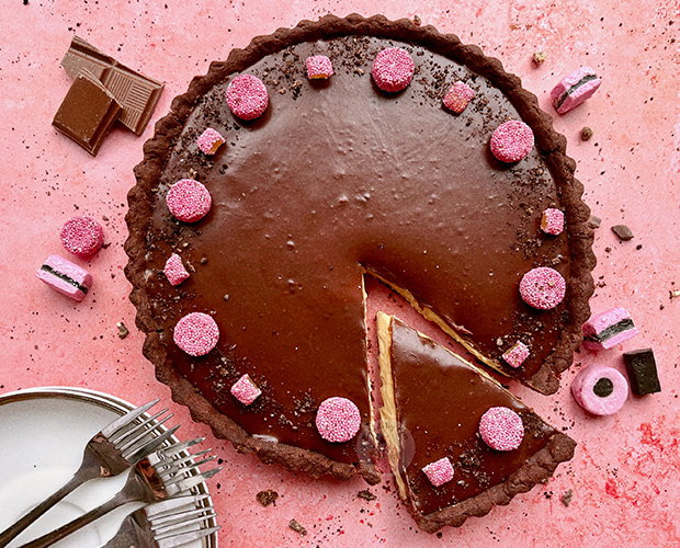 WARM VALRHONA CHOCOLATE CAKE , Chocolate cake, salty-liquorice mousse,  raspberry–strawberry sorb - Picture of Frans & Nicole, Vaasa - Tripadvisor