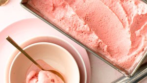 Image of Strawberry Frozen Yogurt