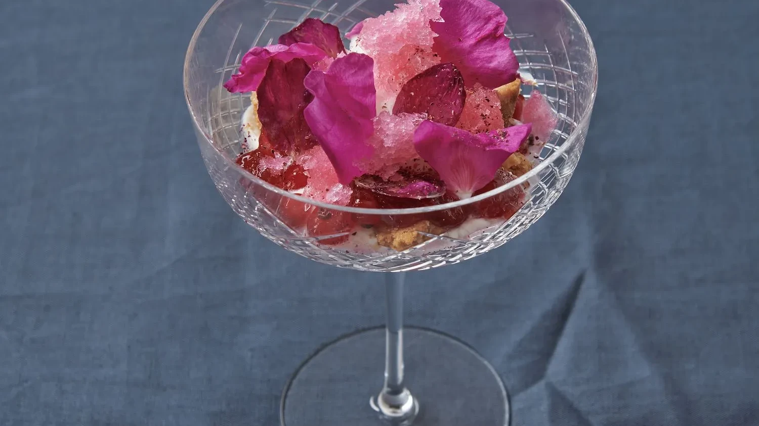 Dessert mit Sylter Rosen