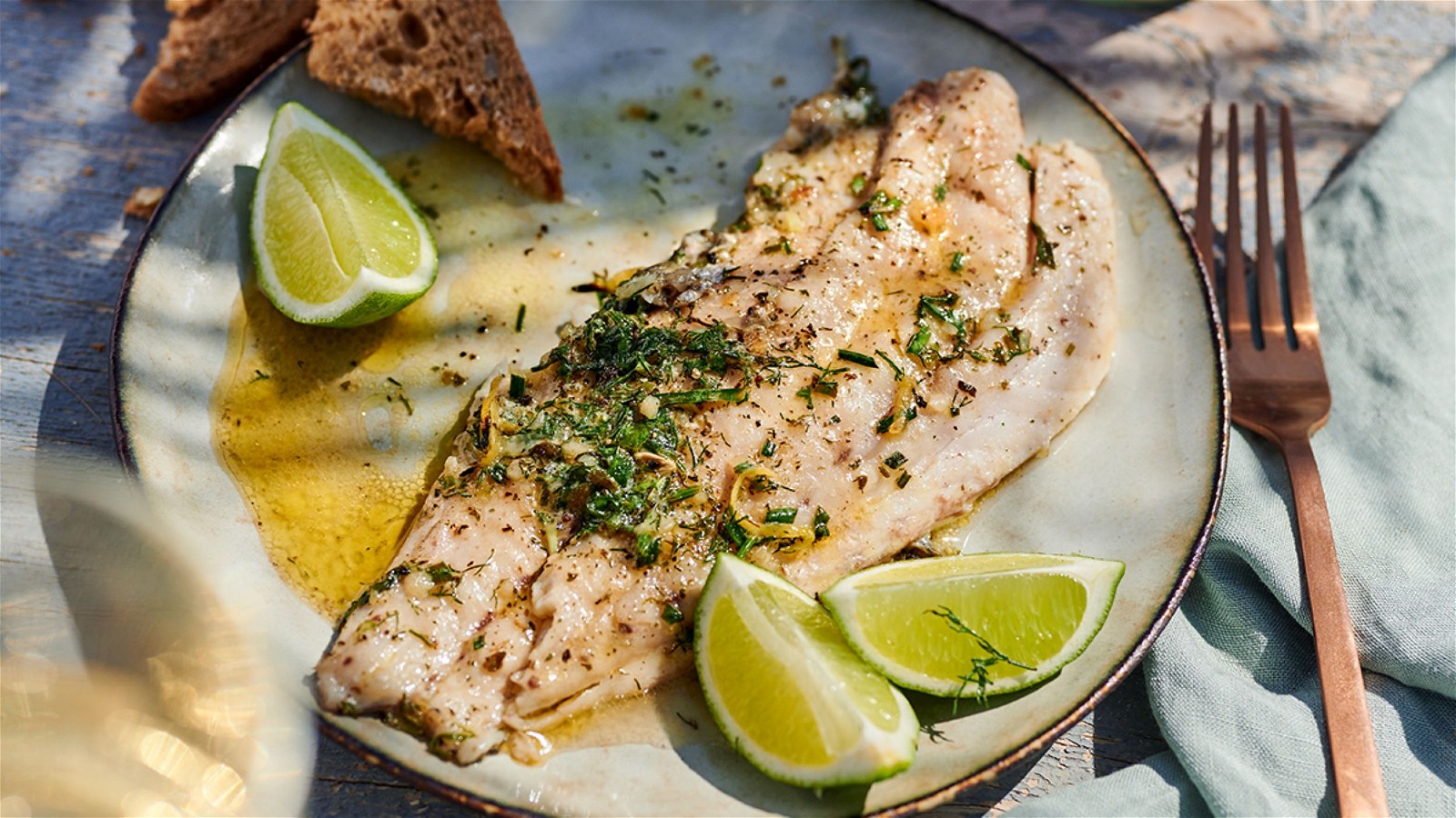 Image of Grillfisch mit Zitronen-Kräuter-Butter