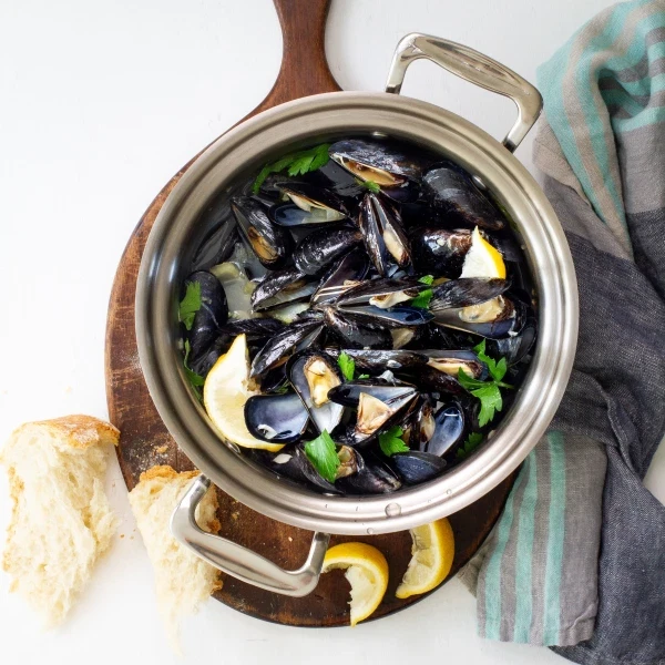 Image of Mussels with White Wine-Herb Broth