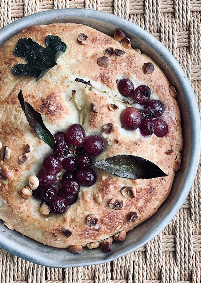 Image of Foccacia with olives