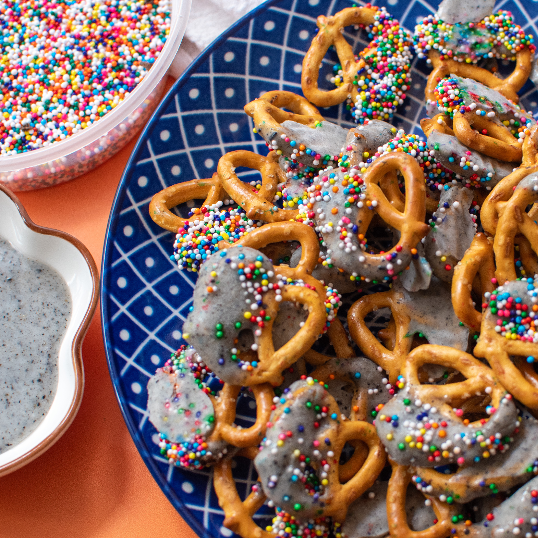 Black Sesame Yogurt Pretzels