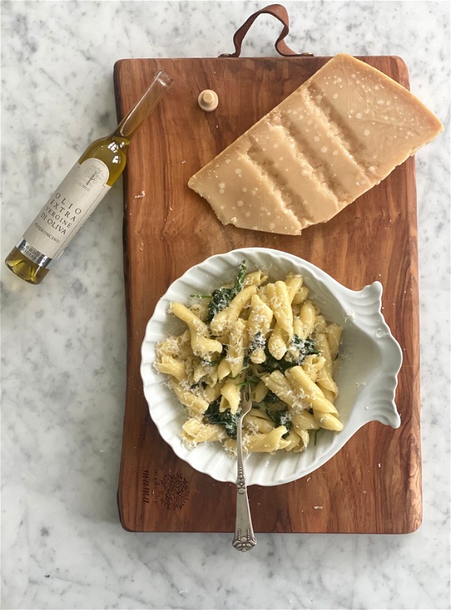 Image of Simple Lemon Garlic Pasta