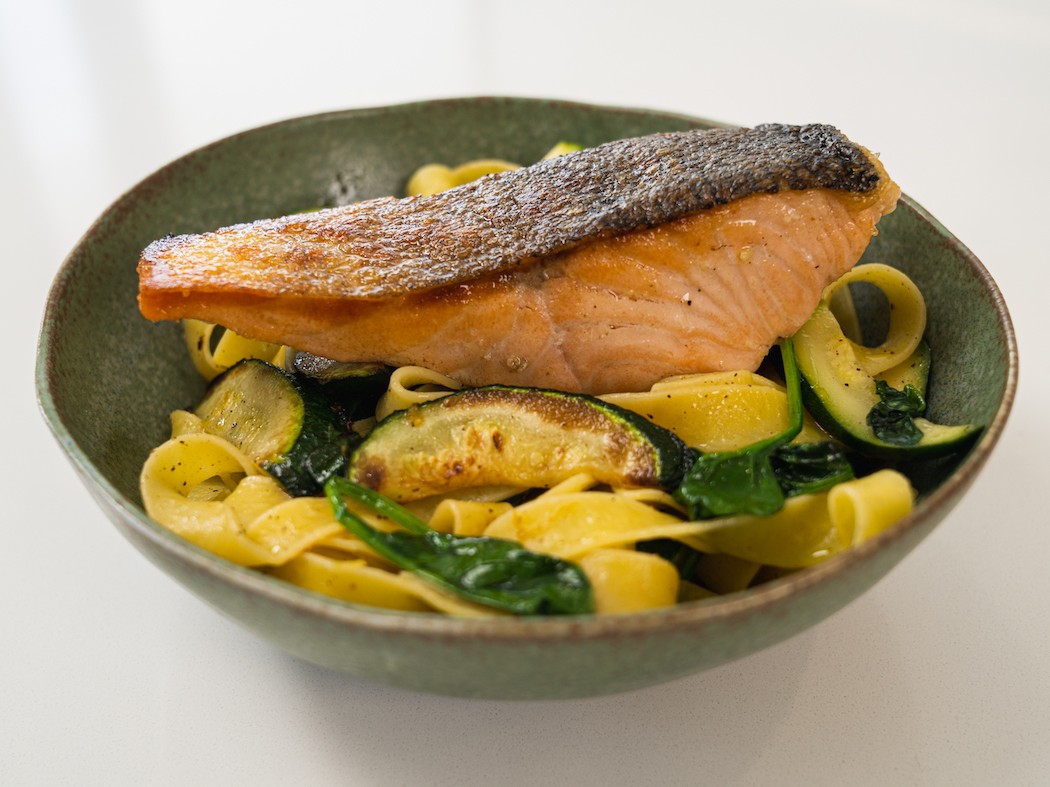 Andy Cooks - Salmon pasta