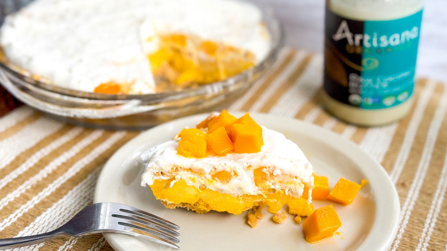 Image of No Bake Mango Cream Pie | Vegan, Gluten-Free