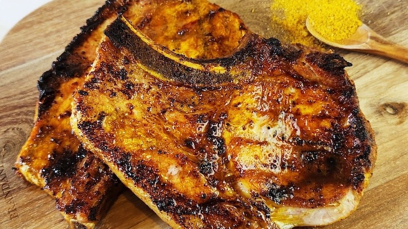Image of Grilled Pork Chops with Sunshine Blend and Fish Sauce