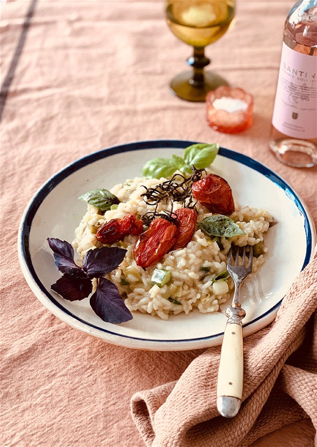 Image of Risotto with oven-baked tomatoes