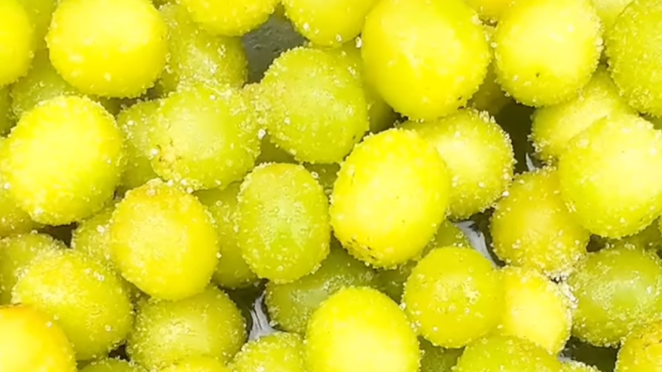 Image of Sour Patch Electrolyte Grapes