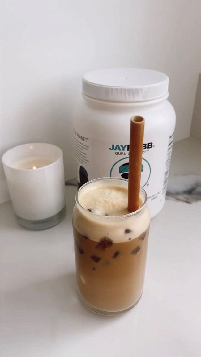 Image of Iced Vanilla Cold-brew Latte 