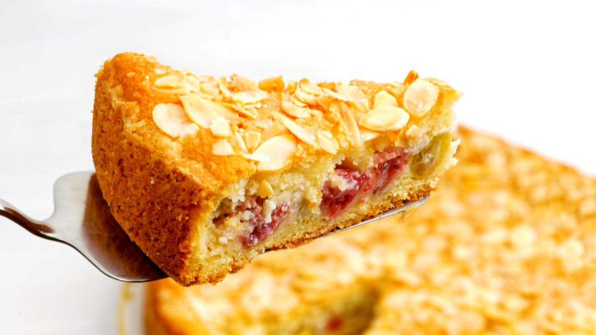 Image of Almond-Gooseberry Pie
