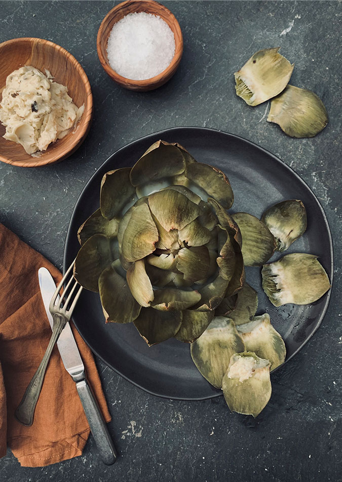 Artiskokker med trøffelsmør