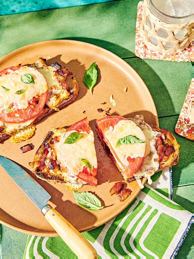 Image of Cheese Toasts with Bacon Jam and Tomato