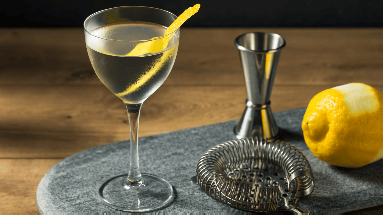 Image of Non-Alcoholic Dry Gin Martini Mocktail Recipe
