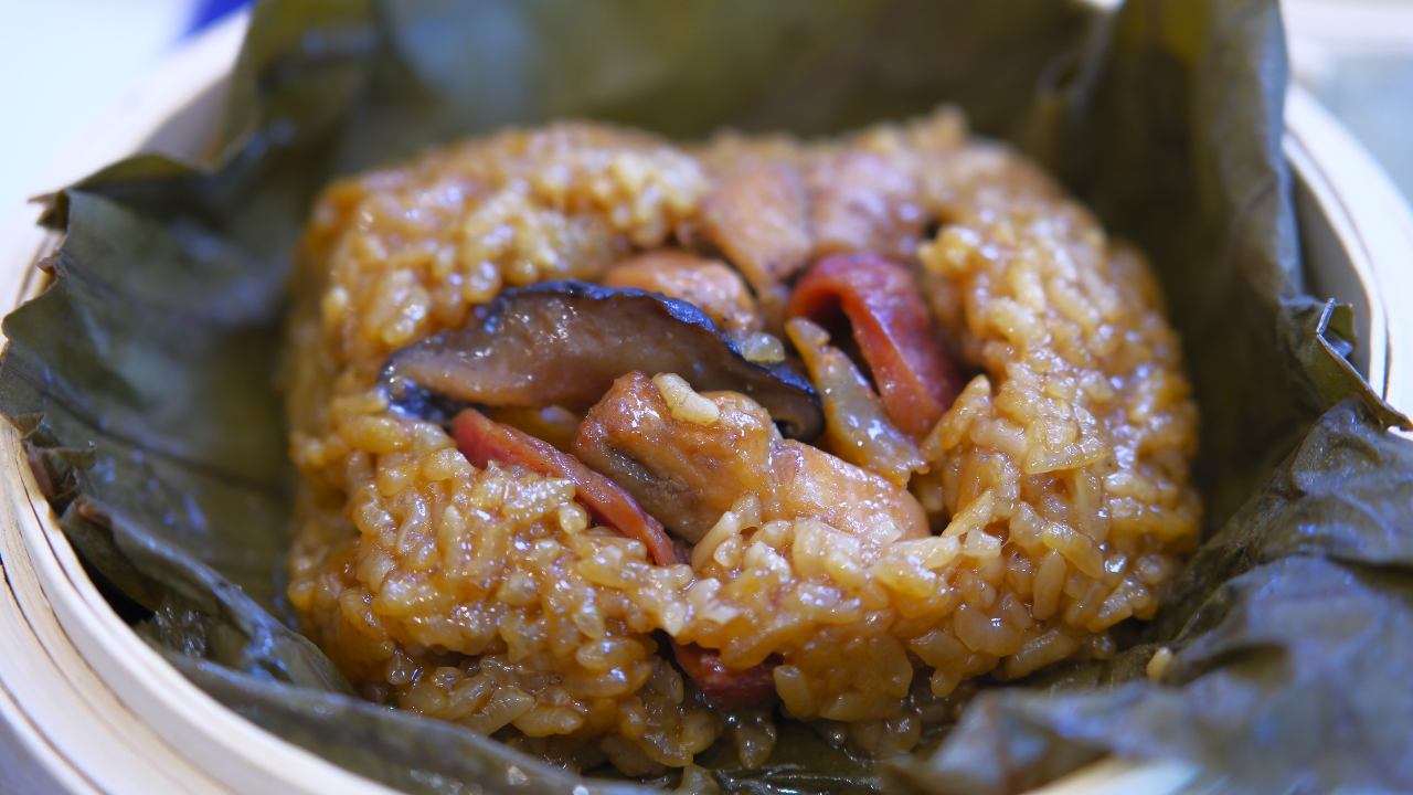 Image of Sticky Rice Lotus Leaf Wraps (Dim Sum Lo Mai Gai Recipe)