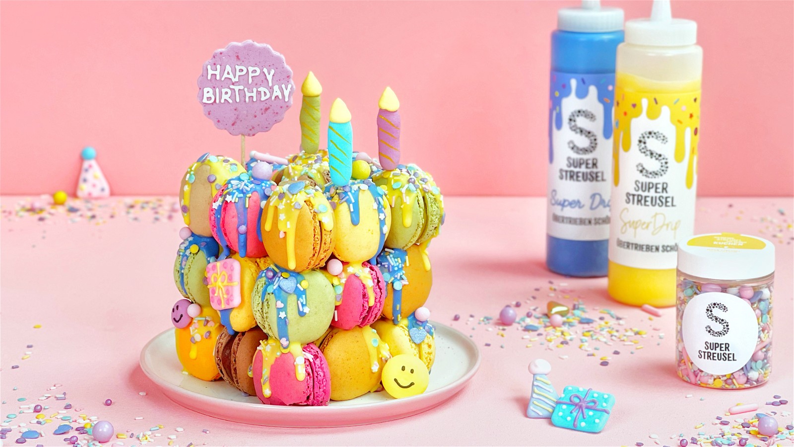 Image of VerjaardagMacaronCubes - Macaron verjaardagstaart
