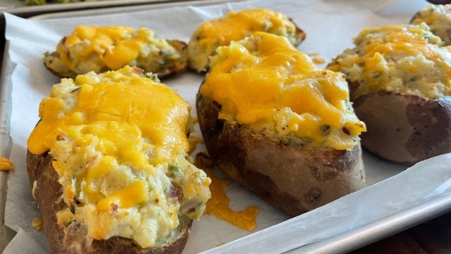 Image of Potatoes Stuffed with Cheddar Cheese and Bacon 