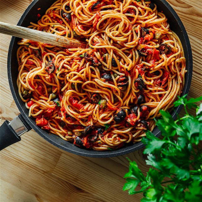 Image of Pasta Puttanesca