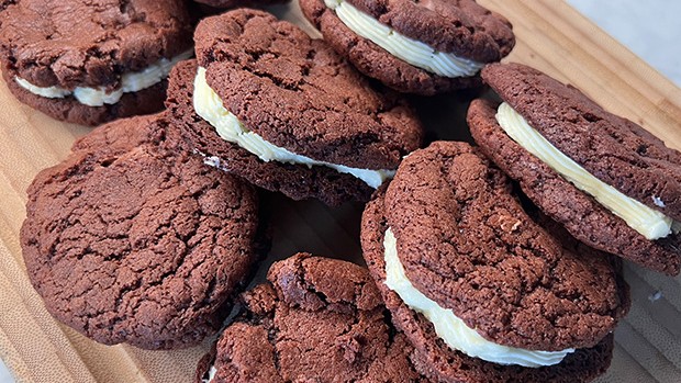 Image of Airfryer Nutella Cookie Sandwiches