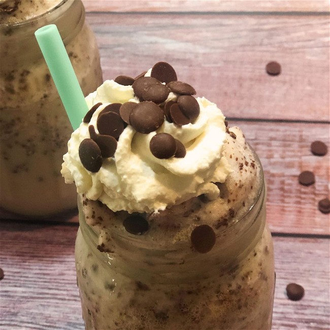 Image of CAROB MINT CHIP MILKSHAKE