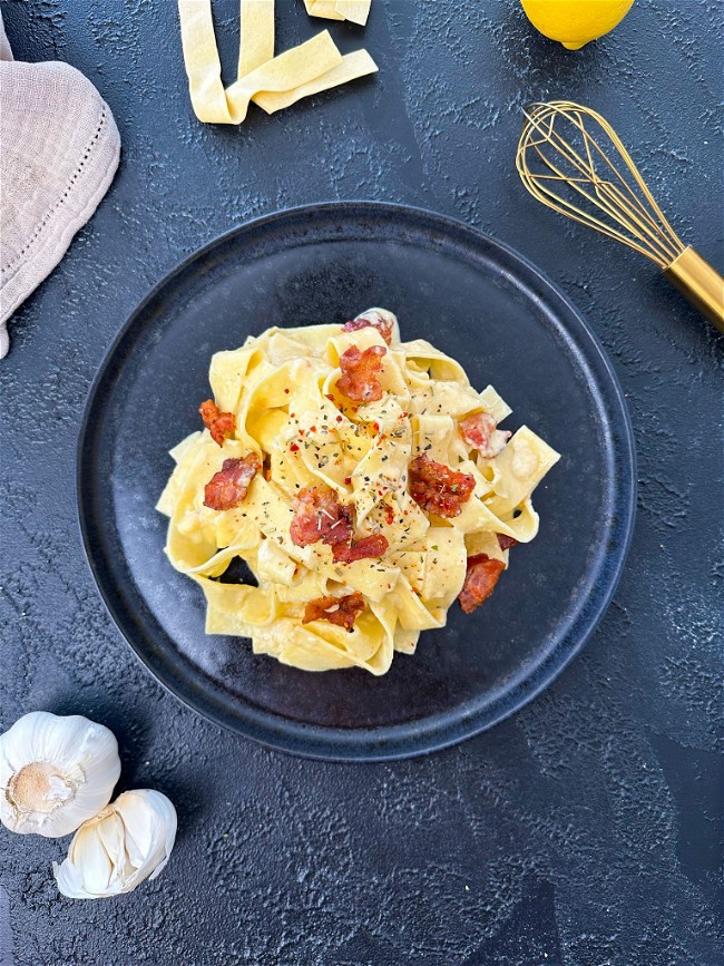 Image of Tagliatelle in royaaler Käsesauce mit Speck