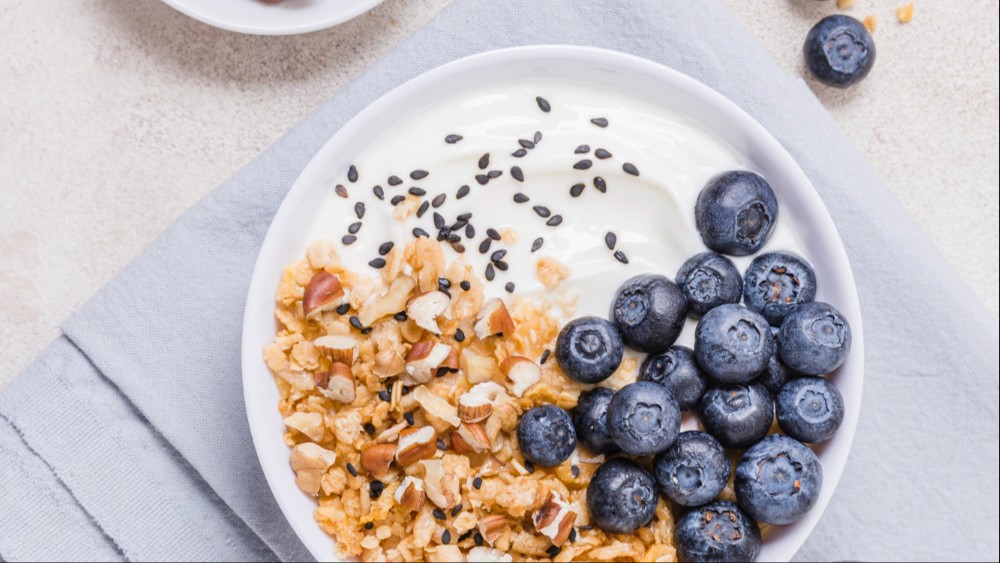 Image of Muesli with blueberries, nuts and yoghurt