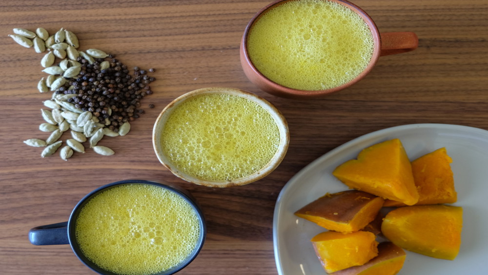 Spiced Palaʻai Latte