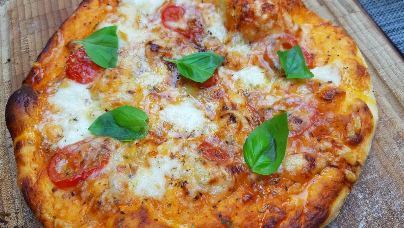 Image of Pizzateig selber machen - So geht's