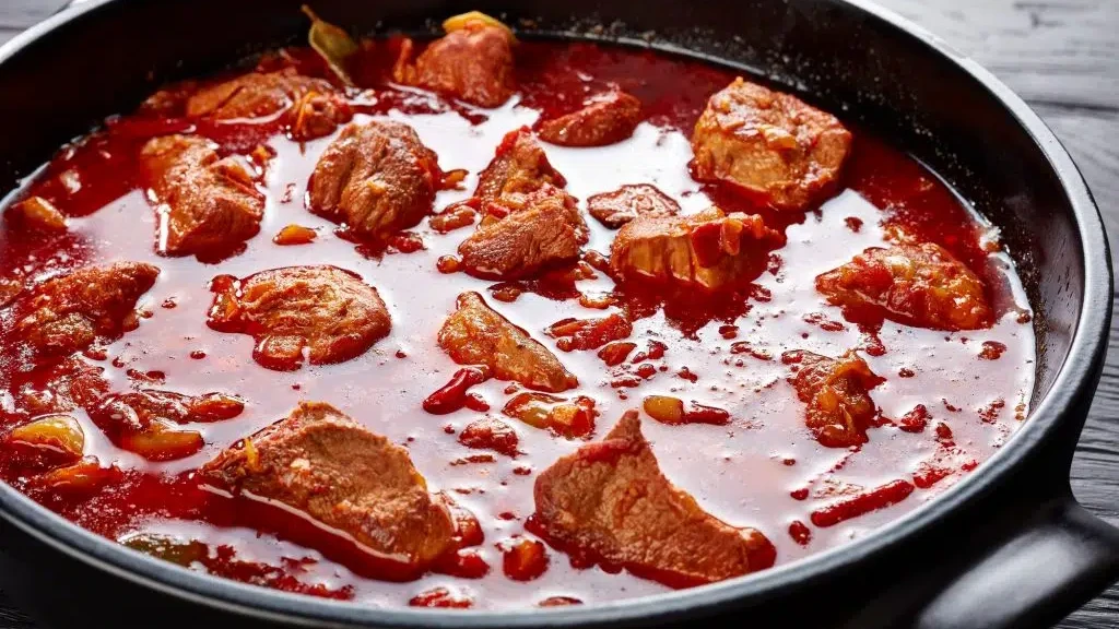 Image of Wildgulasch aus dem Dutch Oven - so gehts